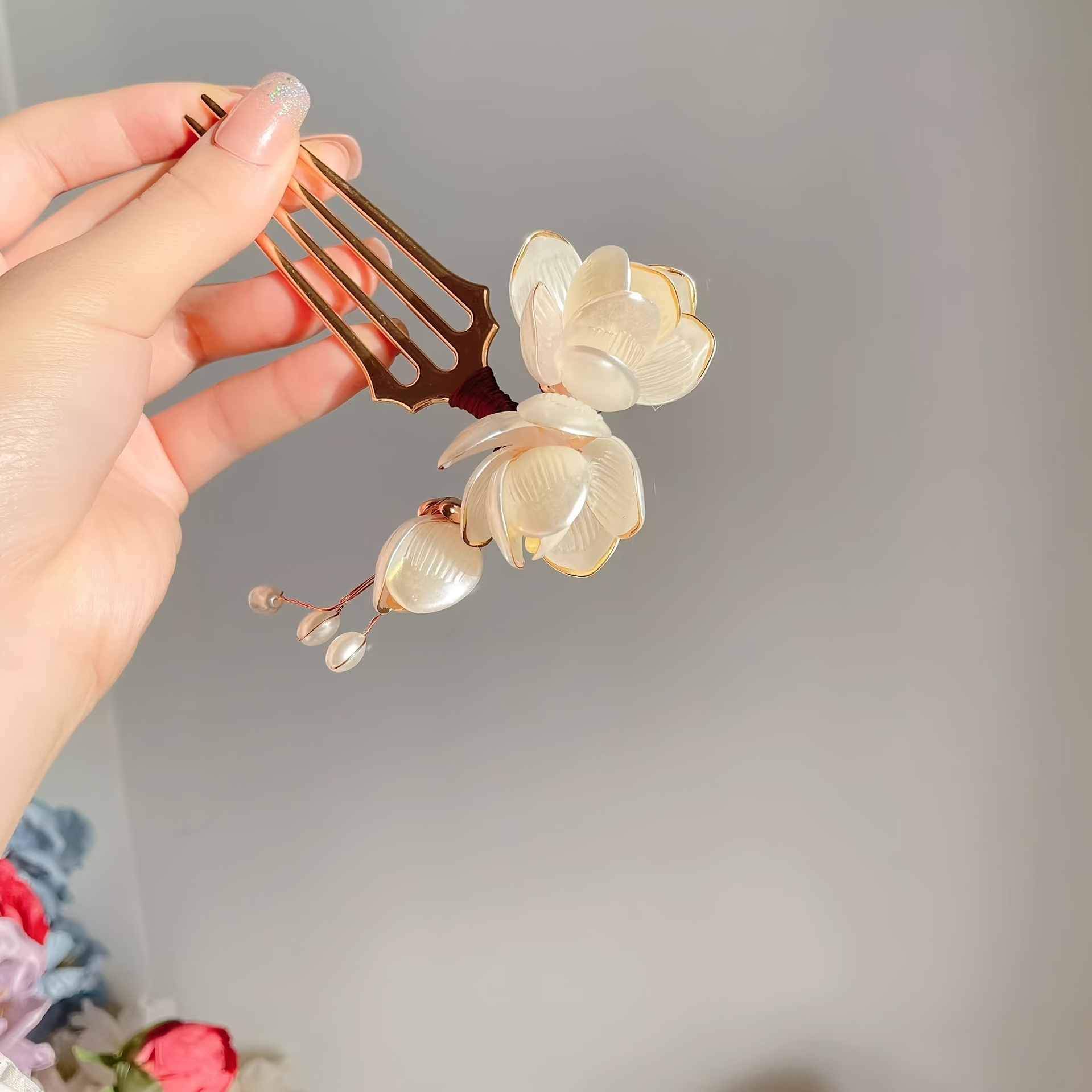 Women Accessories Photos - Chinese Style Shell Magnolia Flower Hair